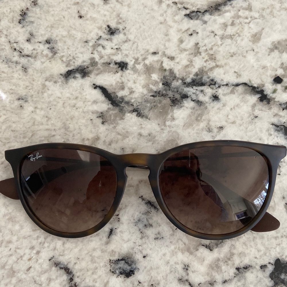 Ray-Ban Ericka Sunglasses